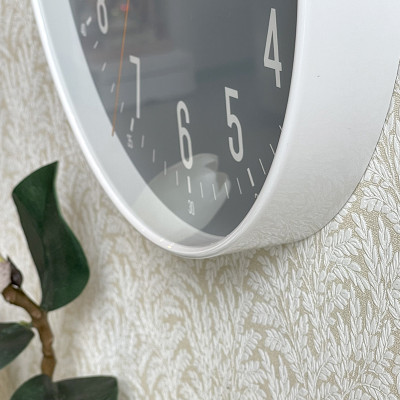 Đồng hồ Rhythm CMG620NR03- Kt 30.5 x 4.0cm, 690g, Vỏ nhựa. Dùng Pin.