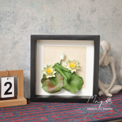 Tranh Hoa Giấy Handmade Trang Trí - Hoa Sen Kết Hợp Giấy Dó MAYPAPERFLOWER Khung Tranh Gỗ Size 25x25cm