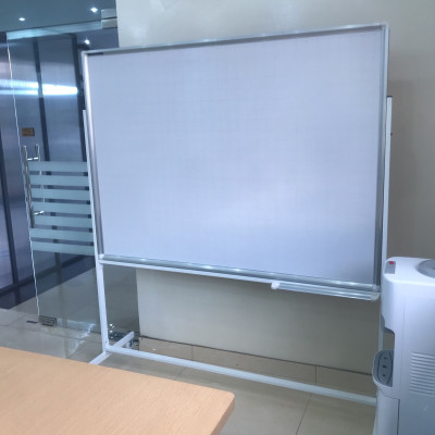 Bảng di động 1 mặt viết bút lông Poly - trắng kẻ ô ly Bavico 1,2x1,2m