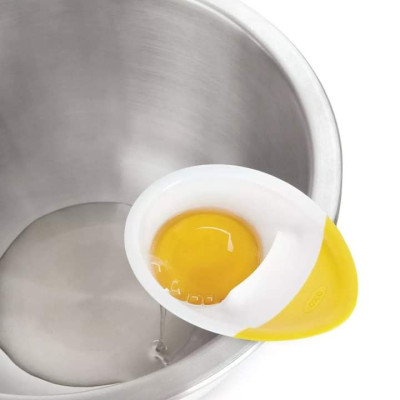 Dụng cụ tách lòng trắng, lòng đỏ và vỏ 3 in 1 Oxo Hàng Chính Hãng