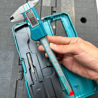 THƯỚC CẶP ĐIỆN TỬ TOTAL TMT321506 - HÀNG CHÍNH HÃNG