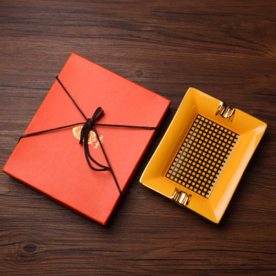 Gạt Tàn Xì Ga 2 Điếu YJA-20023 Chất Liệu Gốm Sứ Họa Tiết Kẻ Caro Độc Đáo