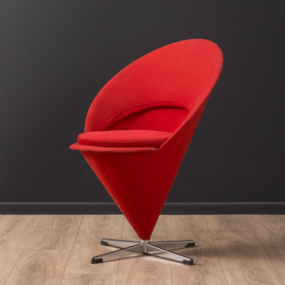 Ghế trang trí Cone Chair Juno Sofa Ngang 57 x 82 x 49 cm