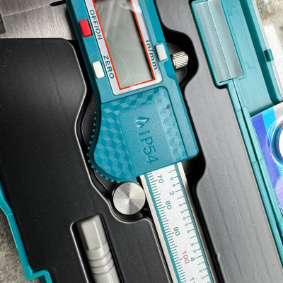 THƯỚC CẶP ĐIỆN TỬ TOTAL TMT321506 - HÀNG CHÍNH HÃNG