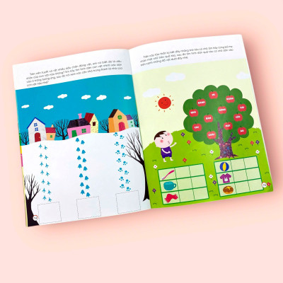 Sách cho bé - Sticker Thần Kỳ Phát Triển Chỉ Số IQ - Thông Minh - Dành cho trẻ 2-4 tuổi - Hình dán 3D càng dán càng vui