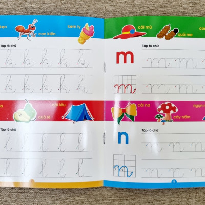 Bộ vở viết xóa được 5 quyển - Tặng kèm 2 bút viết xóa màu ngẫu nhiên - Wipe clean