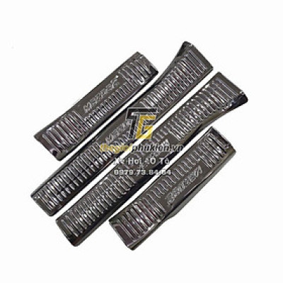 Bộ Ốp bậc cửa, Nẹp bước chân Mazda 2 2021 - Mẫu Titan