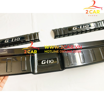 Ốp chống trầy cốp trong, ngoài CARBON xe Hyundai Grand i10 2021-2022, vân Cacbon cao cấp