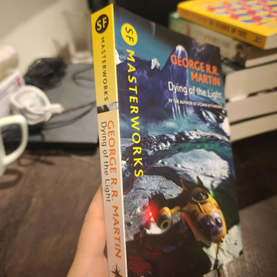 Sách - SF Masterworks Dying of the Light by George R R Martin - Sci_Fi - Fantasy/ Khoa học viễn tưởng/ English Book