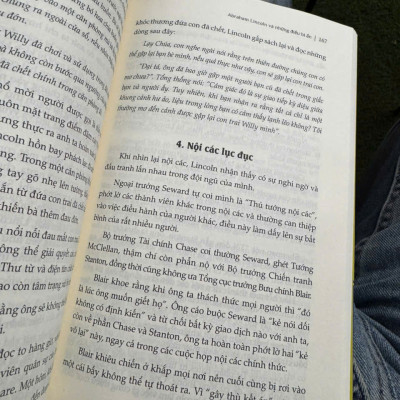 ABRAHAM LINCOLN VÀ NHỮNG ĐIỀU BÍ ẨN - Dale Carnegie - Thanh Hương dịch - Liên Việt