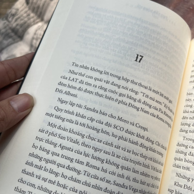 THỢ SĂN BÓNG TỐI – Donato Carrisi – Phạm Bích Ngọc dịch – NXB Phụ Nữ Việt Nam (bìa mềm)