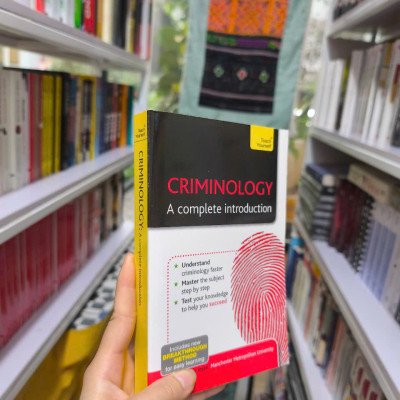Sách - Criminology: A Complete Introduction by Peter Joyce - Nonfiction / Psychology In English