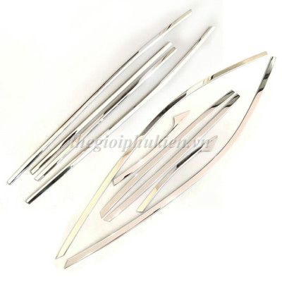 Bộ nẹp viền cong kính, chân kính xe Mazda CX5, CX-5 2018- 2019- 2020- 2021- 2022 chất liệu inox