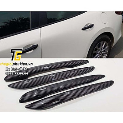 Bộ ốp tay nắm cửa, hõm cửa xe Mazda 3 2020 vân Carbon