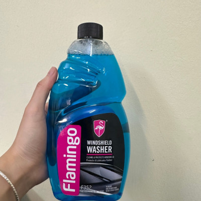 Nước rửa kính, nước đổ kính ô tô, tạo hiệu ứng sáng bóng kính xe Flamingo F352 - 500ml - Hàng chính hãng