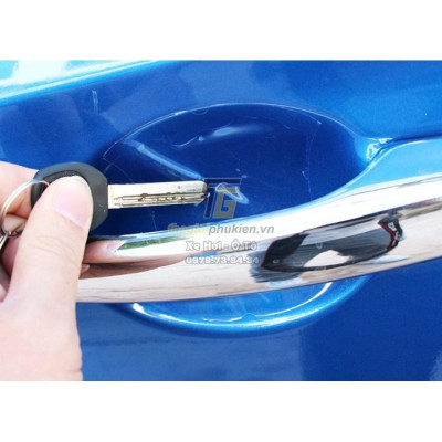 Bộ ốp tay nắm cửa xe Ford Ranger nhựa ABS đen cao cấp - Tặng miếng dán trong suốt chống xước hõm cửa