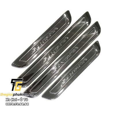 Bộ Ốp bậc cửa, Nẹp bước chân Hyundai Santafe 2021 - Mẫu Titan