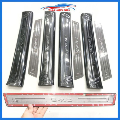 Bộ ốp bậc cửa trong ngoài nẹp bước chân Mazda CX8 vân Titan chống trầy trang trí xe