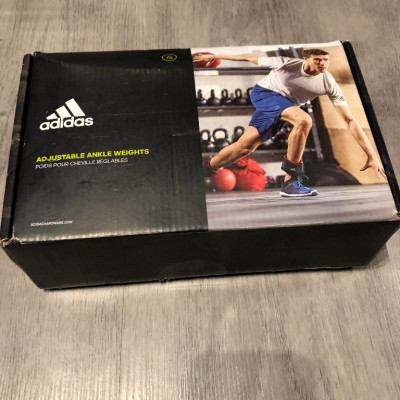Cặp Tạ Đeo Chân Adidas 2kg ADWT-12230