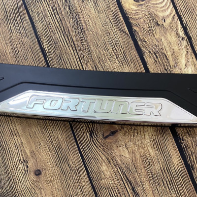 Nẹp Chống Trầy Cốp Sau Bằng Nhựa ABS Dành Cho Xe Toyota Fortuner Đời 2017-2019