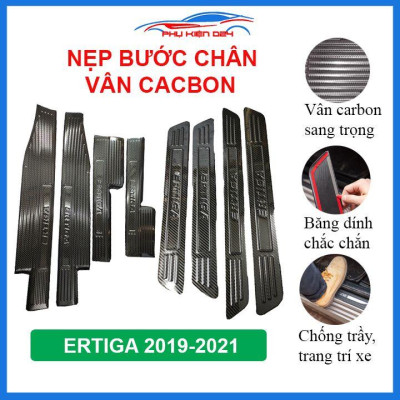 Bộ nẹp bước chân trong ngoài vân Cacbon xe Ertiga 2019-2020-2021 chống trầy làm đẹp ô tô