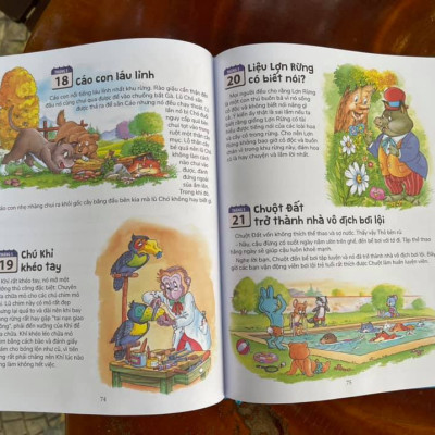 365 NGÀY KỂ CHUYỆN