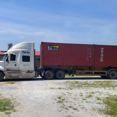 Bạt phủ ô tô Mitsubishi xforce thương hiệu Macsim sử dụng trong nhà và ngoài trời chất liệu Polyester - màu đen