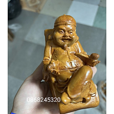 Tượng ông thương gia bằng gỗ bách xanh thơm nức kt 15×7×8cm  