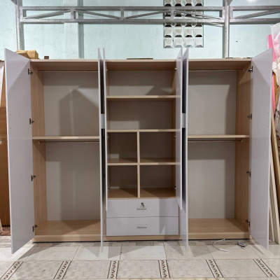 Tủ áo cỡ lớn Juno Sofa ngang 2,4m x cao 1,85 m hiện đại