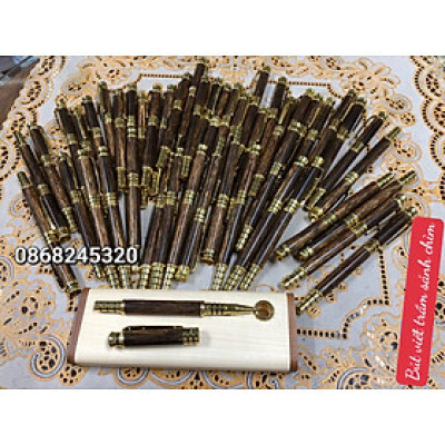 Bút bi viết bằng gỗ trầm sành điệu đẳng cấp kt 14,5cm+kèm theo hộp gỗ đựng