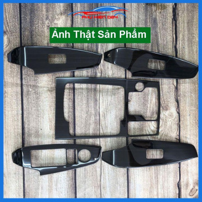 Ốp nội thất Mazda 3 2020-2021-2022 vân Titan bảo vệ chống trầy xước và làm đẹp xe