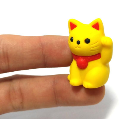 Gôm Tẩy Iwako Hình Mèo Vàng Dây Đỏ