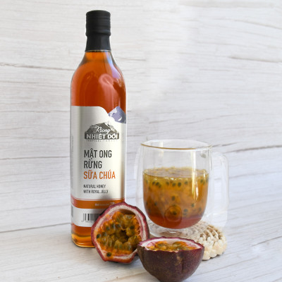 Mật ong rừng sữa chúa – Rừng Nhiệt Đới chai 360g có vị ngọt đậm thơm hương sữa ong chúa