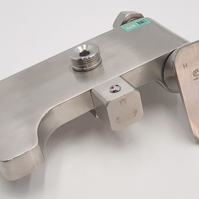 Bộ sen cây tắm đứng nóng lạnh Inox SUS 304 Eurolife EL-S920 (Trắng vàng)