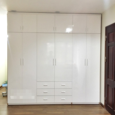 Tủ quần áo nhựa đài loan cao cấp 6 cánh màu trắng khung vân gỗ đỏ 