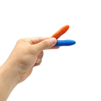 Hộp 12 Màu Sáp Peanut Và Tranh Tô Màu Dán Tường - Y Plus+ CP210600