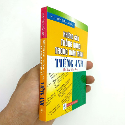 Những Câu Thông Dụng Trong Đàm Thoại Tiếng Anh (Tái Bản)