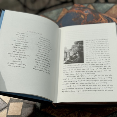 ẤN BẢN BÌA DA PU CAO CẤP VÀ GIỚI HẠN S111 “CUỘC TÌNH TRONG NGỤC THẤT” - NGUYỄN THỊ HOÀNG - Nhã Nam