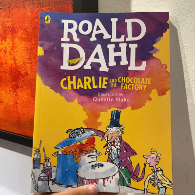 Sách - Charlie and the Chocolate Factory by Roald Dahl, Quentin Blake - Sách Tiếng Anh trẻ em