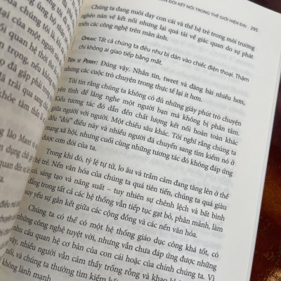 (New York Times Best Seller) CHỮA LÀNH NHỮNG SANG CHẤN TUỔI THƠ - Bác sĩ, Tiến sĩ Bruce D. Perry , Oprah Winfrey - Saigonbooks – Nxb Thế Giới (Bìa mềm)