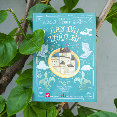 Lâu Đài Thần Bí