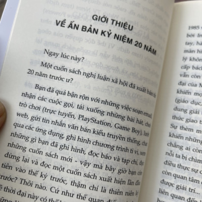 GIẢI TRÍ ĐẾN CHẾT- Tác phẩm kinh điển bán chạy nhất của bậc thầy Neil Postman  – Neil Postman – Nhung Nguyễn dịch – 1980 Books – NXB Thanh Niên 