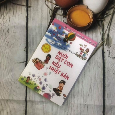 Combo Ăn Dặm Kiểu Nhật + Nuôi Dạy Con Kiểu Nhật Bản (Tặng kèm poster An Toàn Cho Con Yêu - Quy Tắc 5 Ngón Tay)