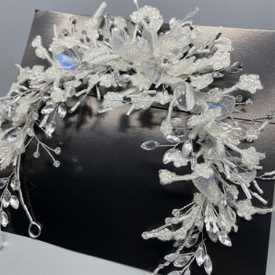 Băng đô cài tóc cô dâu mẫu mới t7/2024