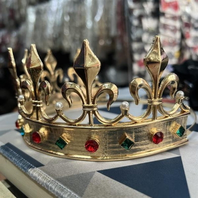 Vương miện nam vương chóp cao màu vàng đính đá ngọc trai cao cấp Giangpkc