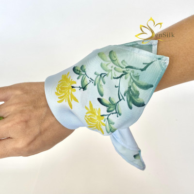 Vải Lụa Tơ Tằm Vẽ Cúc Vàng SenSilk 55x55cm - Phụ Kiện Thời Trang Sang Trọng, Nơ Buộc Tóc Thời Trang