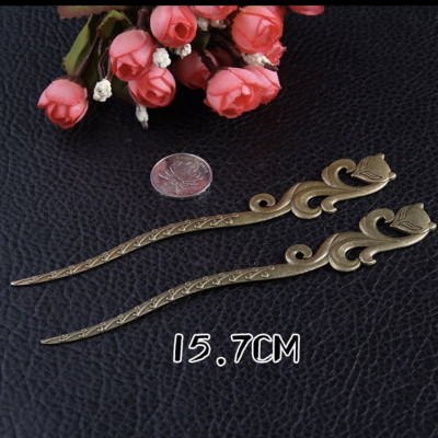 TRÂM CÀI TÓC HỒ LY VÀNG ĐỒNG CÓ HỘP NHUNG ĐỰNG