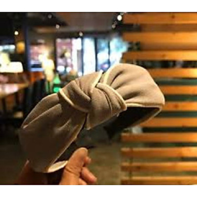 Băng đô cài tóc gia công phong cách giản dị sang trọng 