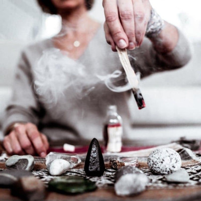 Combo 1 thanh palo santo và bó Charkra 7 mầu Thanh tẩy nhà cửa (Combo số 9)