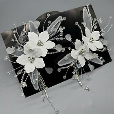 Cài tóc cô dâu hoa trắng đính đá mẫu mới t11/2024